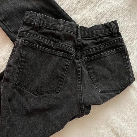 black high waisted mom jeans - Picture 2 of 3